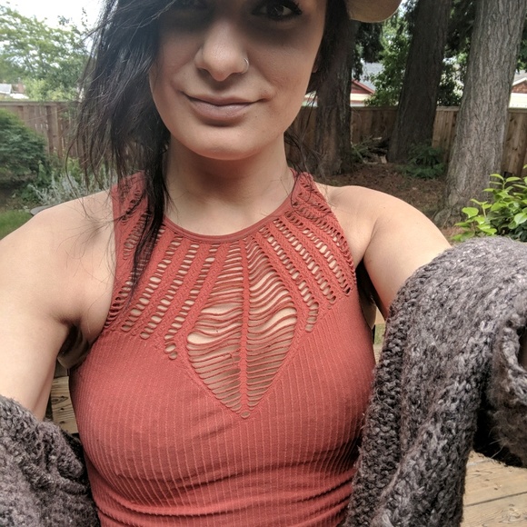 Meet your Posher, Rebecca - Picture 1 of 1